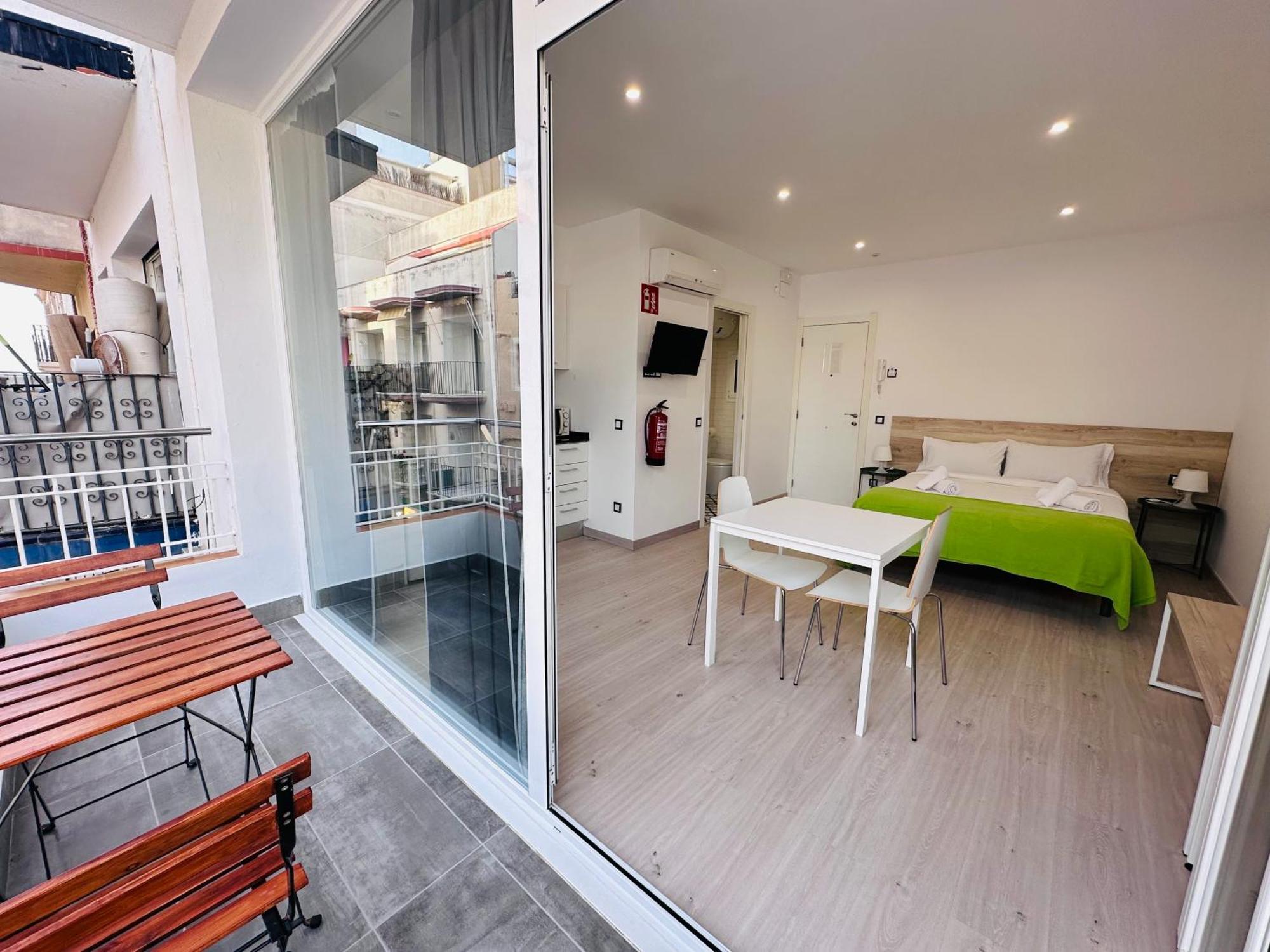 Rainbow Apartments By Blausitges Exterior photo